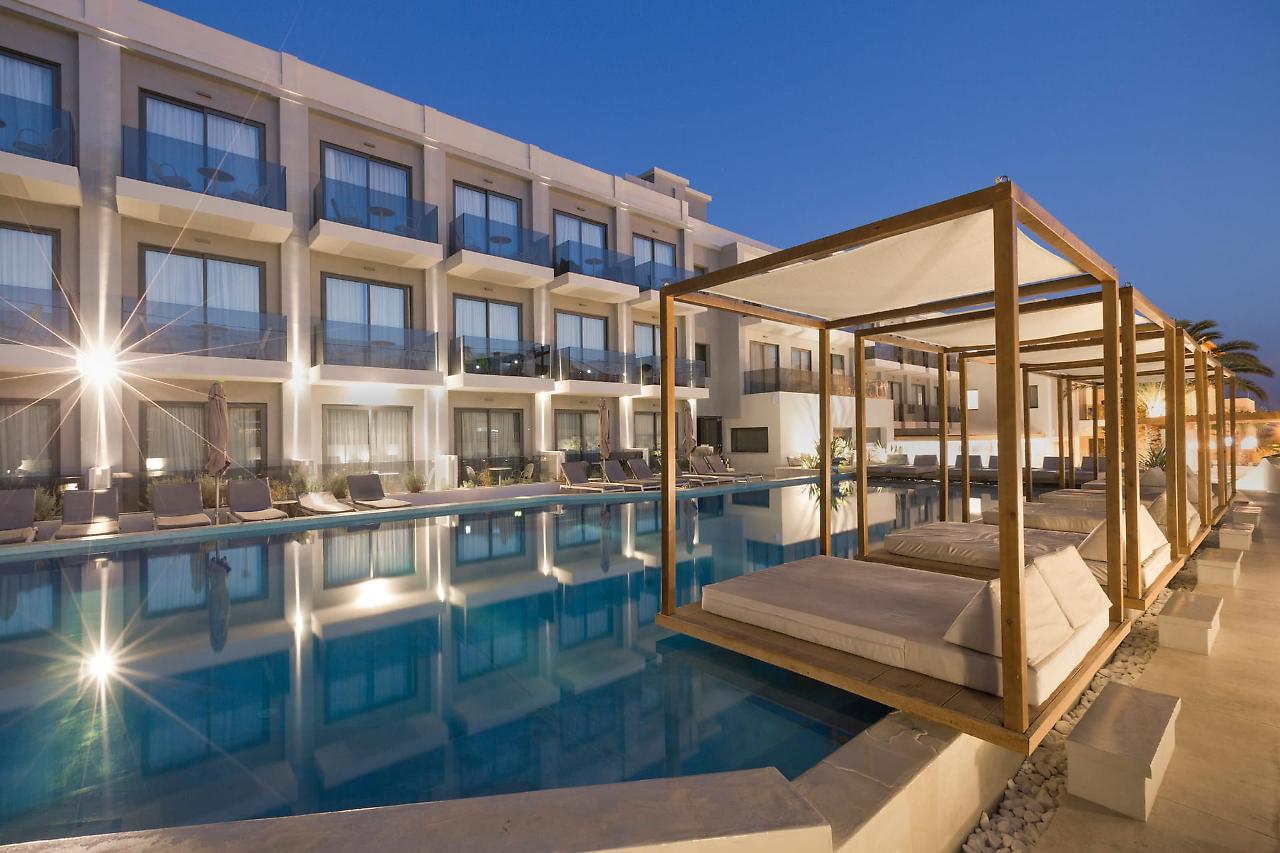 Samian Mare Hotel, Suites & Spa カルロヴァシ エクステリア 写真